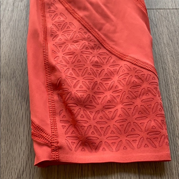 lululemon 25” Nulux Wunder Under SE* - Picture 2 of 5